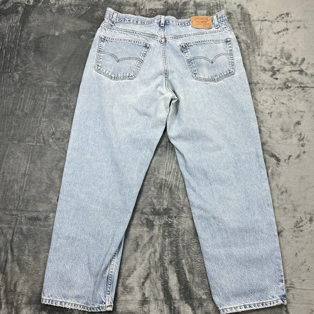 VTG 2002 Levis 901 Relaxed Straight Leg Jeans Mens 40x30 Light Wash Blue Denim‎